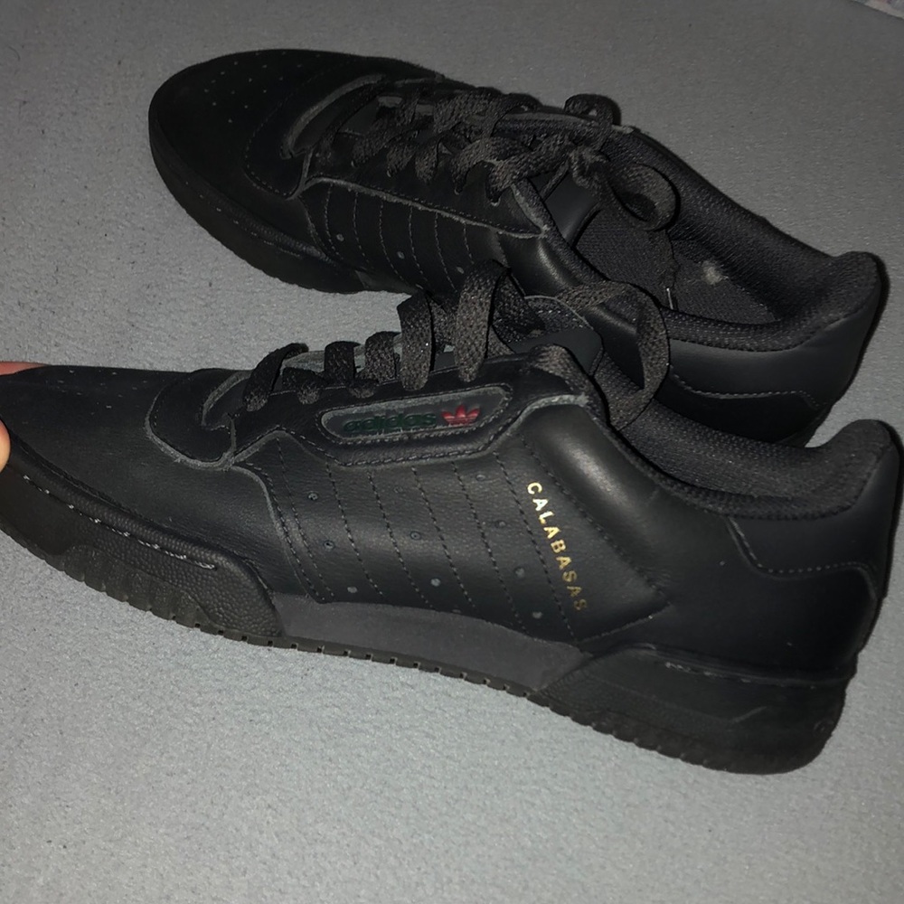 Adidas Yeezy Calabasas